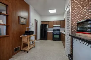 512 Reynolds St, McKeesport, PA 15132 - Photo 10