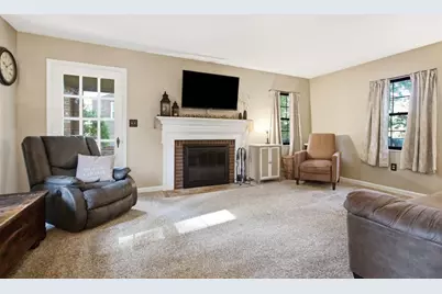 3386 Crestview, Bethel Park, PA 15102 - Photo 4