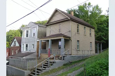 1013 Oak Ave, Turtle Creek, PA 15145 - Photo 2