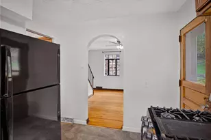 2214 Laketon Rd, Pittsburgh, PA 15221 - Photo 22