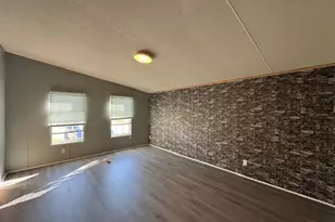 32 Village Dr, East Huntington, PA 15666 - Photo 16