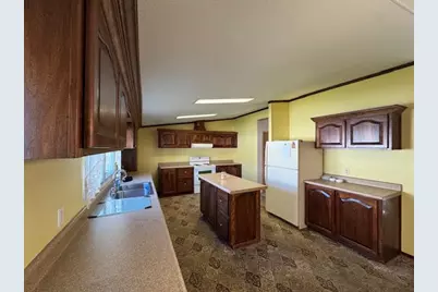 32 Village Drive, East Huntington, PA 15666 - Photo 8