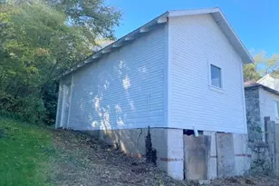 4092 Jordan St, South Heights, PA 15081 - Photo 6
