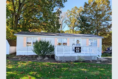 204 Peach Ct, Economy, PA 15143 - Photo 2