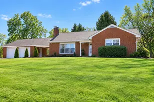 115 Peasant Village Ln, Rostraver, PA 15012 - Photo 1