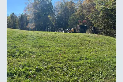 367 Hollowvue Rd, Big Beaver, PA 16157 - Photo 14