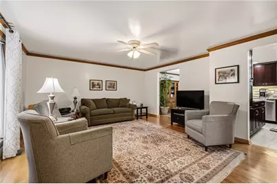 534 Fieldcrest Dr, Pittsburgh, PA 15209 - Photo 4