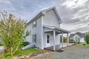 912 Sherman Ave, Irwin, PA 15642 - Photo 2