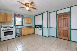912 Sherman Ave, Irwin, PA 15642 - Photo 12