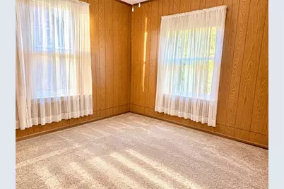 405 Parkway St, Freedom, PA 15042 - Photo 8