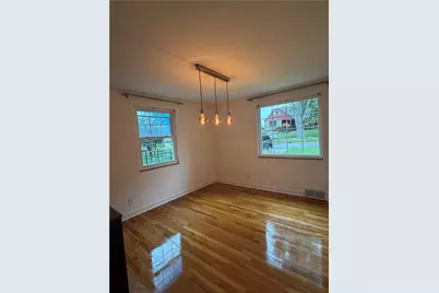 135 Garlow Dr, Pittsburgh, PA 15235 - Photo 8