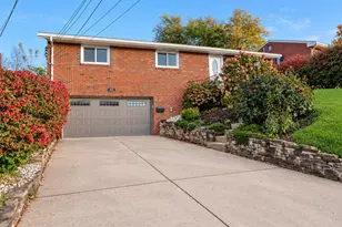 921 Shadycrest Rd, Beechview, PA 15216 - Photo 2