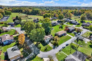 617 Woodburn Ln, Hempfield Township, PA 15601 - Photo 32