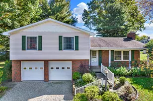 617 Woodburn Ln, Hempfield Township, PA 15601 - Photo 1