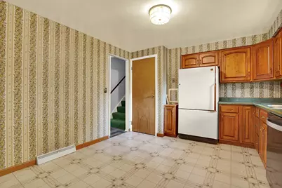 617 Woodburn Ln, Hempfield Township, PA 15601 - Photo 10