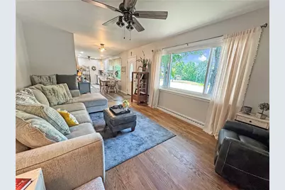 659 6th St, Taylor Township, PA 16160 - Photo 6