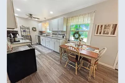 659 6th St, Taylor Township, PA 16160 - Photo 8