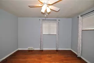 1011 Santa Monica Dr, Port Vue, PA 15133 - Photo 14