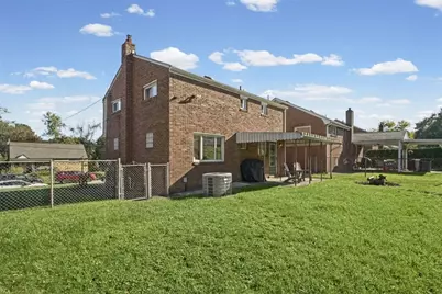 1028 Ardmore Manor Dr, Pittsburgh, PA 15221 - Photo 18