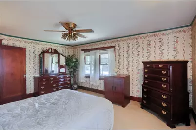 1111 Connoquenessing Ter, Ellwood City, PA 16117 - Photo 40