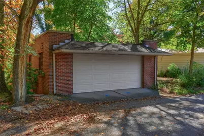 1111 Connoquenessing Ter, Ellwood City, PA 16117 - Photo 8