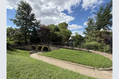 2313 Tilbury Ave, Pittsburgh, PA 15217 - Photo 44