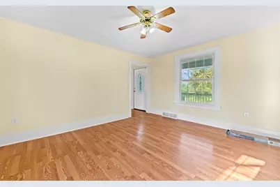 1211 Lawn Ave, Connellsville, PA 15425 - Photo 12
