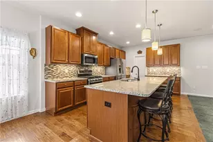 422 Fox Ridge Dr, North Strabane, PA 15317 - Photo 8