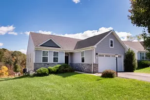 560 Birch Dr, Chartiers, PA 15342 - Photo 1