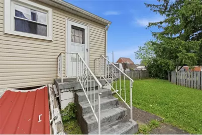 864 Miller Ave, Clairton, PA 15025 - Photo 22