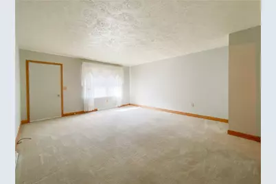 2902 Darlington Rd #504, Chippewa Township, PA 15010 - Photo 4