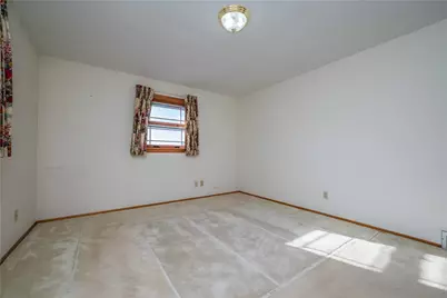140 Victoria Dr, White Oak, PA 15131 - Photo 14