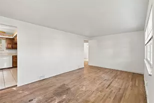 5742 Janet Dr, Bethel Park, PA 15236 - Photo 6