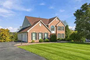 1747 Scarlett Dr, Pittsburgh, PA 15241 - Photo 1