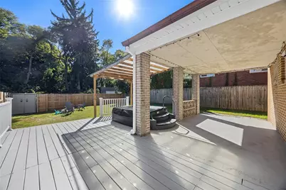513 W Miller Ave, Munhall, PA 15120 - Photo 30