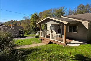 1106 Creighton Ave, Pitcairn, PA 15140 - Photo 4
