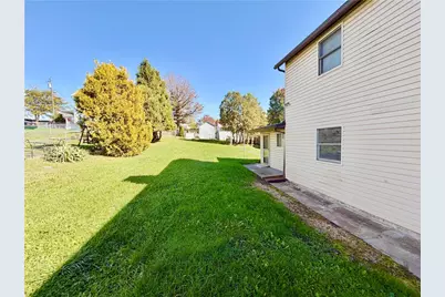 54 Euclid, Uniontown, PA 15401 - Photo 2