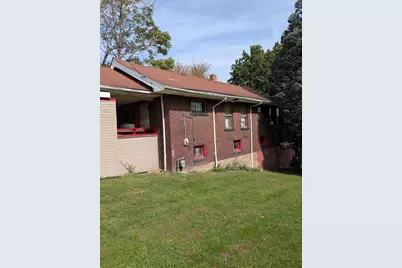 225 Logan Ave, Sharon, PA 16146 - Photo 2