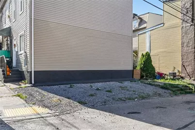 3734 Woolslayer Way, Pittsburgh, PA 15224 - Photo 4