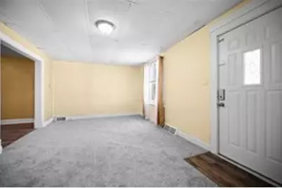 716 Saint Clair Ave, Jeannette, PA 15644 - Photo 4