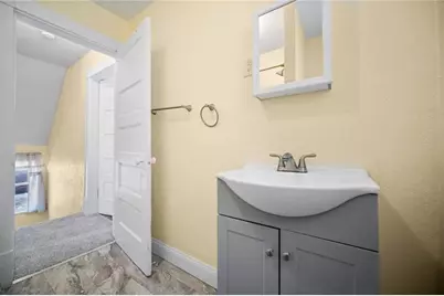 716 Saint Clair Ave, Jeannette, PA 15644 - Photo 20