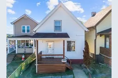 716 Saint Clair Ave, Jeannette, PA 15644 - Photo 1