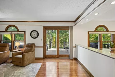 130 Woodbine Dr, Cranberry Township, PA 16066 - Photo 8