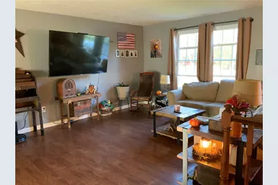 353 Highland Ridge Rd, Buffalo Township, PA 15323 - Photo 2