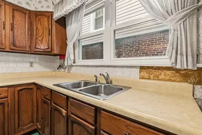 6369 Morrowfield Ave, Pittsburgh, PA 15217 - Photo 10