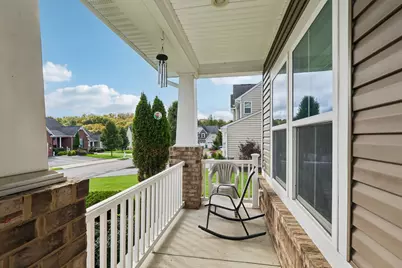 4062 Bentwood Dr, Canonsburg, PA 15317 - Photo 2