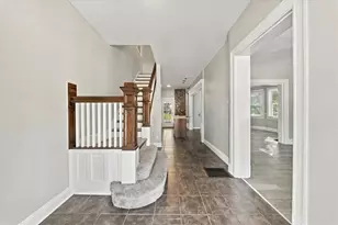 2345 Palm Beach Ave, Beechview, PA 15216 - Photo 12