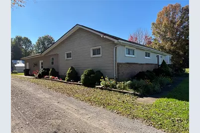 238 Buckwalter Rd, Shenango Township, PA 16142 - Photo 1