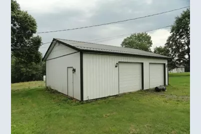 114 Angel Ave, Petrolia, PA 16050 - Photo 2