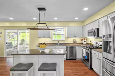 268 Hooks Ln, Canonsburg, PA 15317 - Photo 4